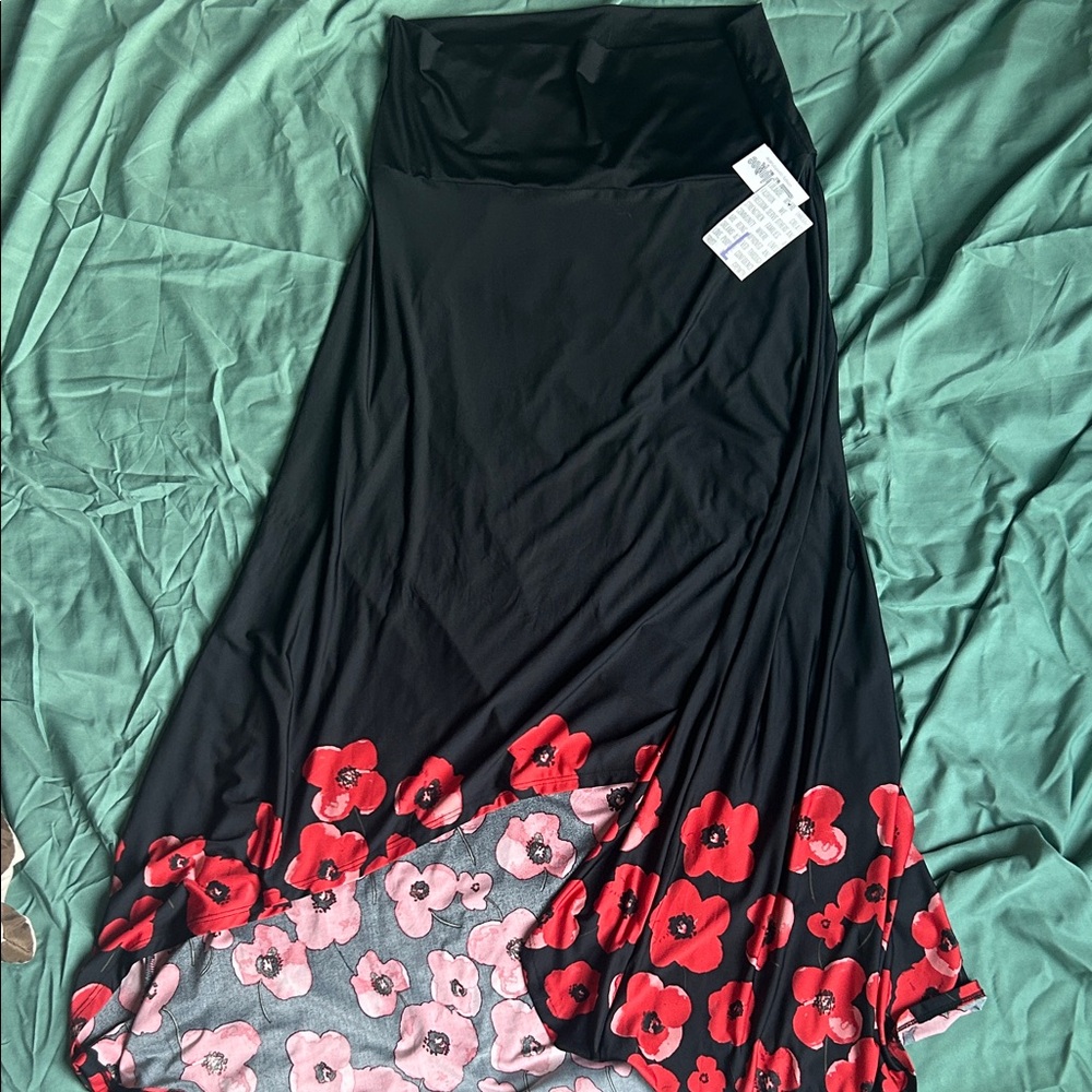 LuLaRoe Black and Red Floral High-Low Skirt